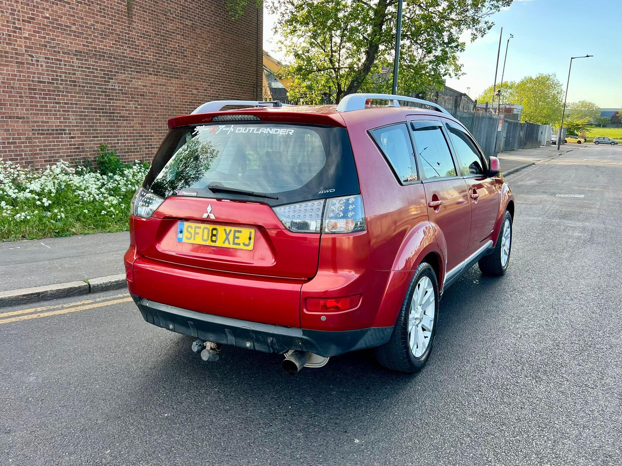 Mitsubishi Outlander