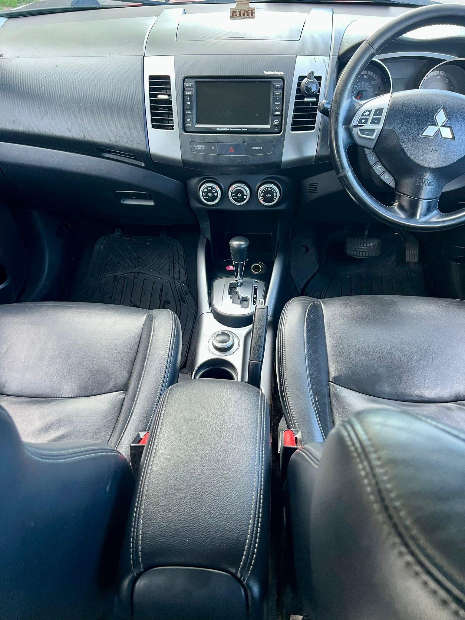 Mitsubishi Outlander