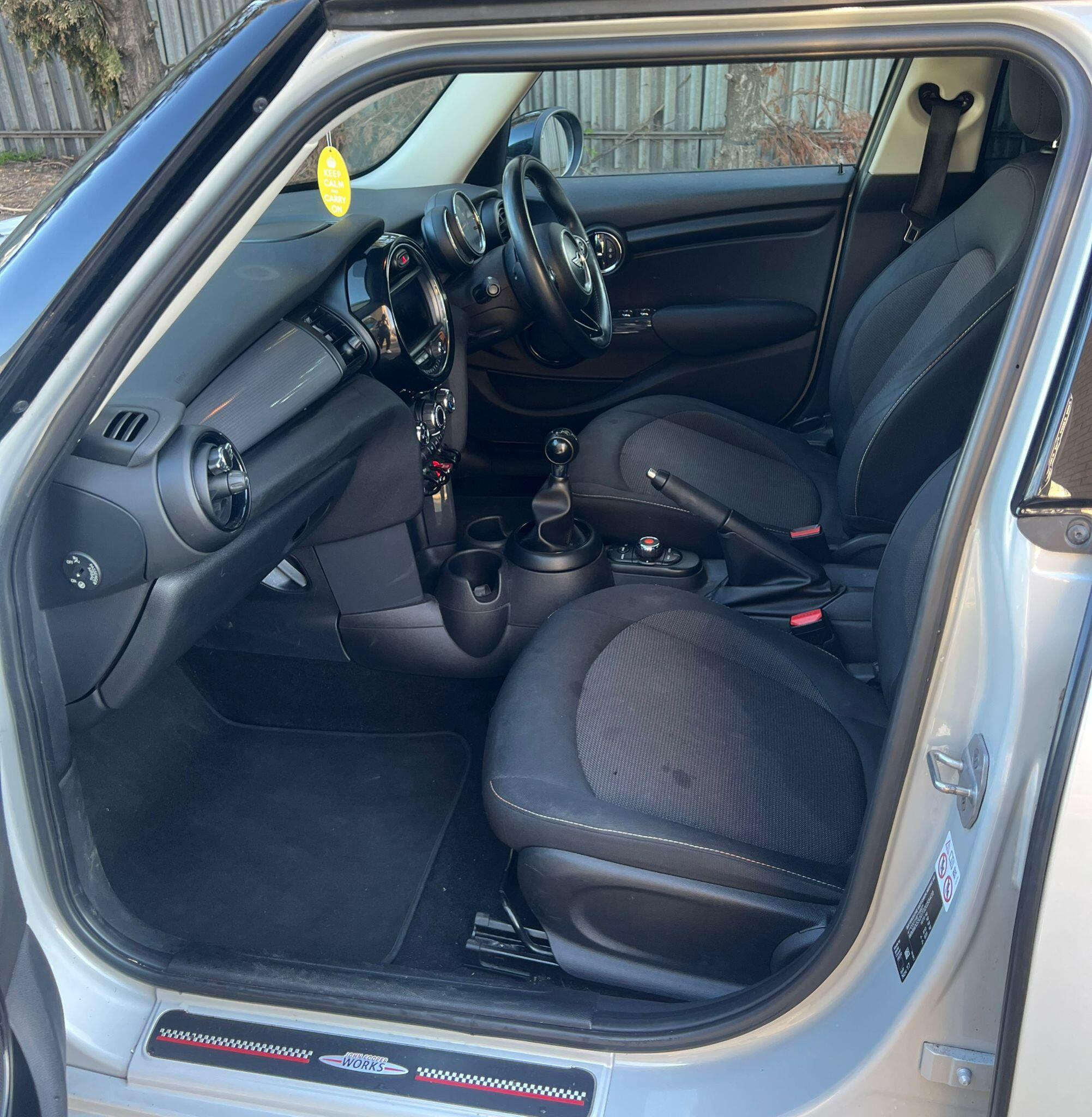 MINI Hatch