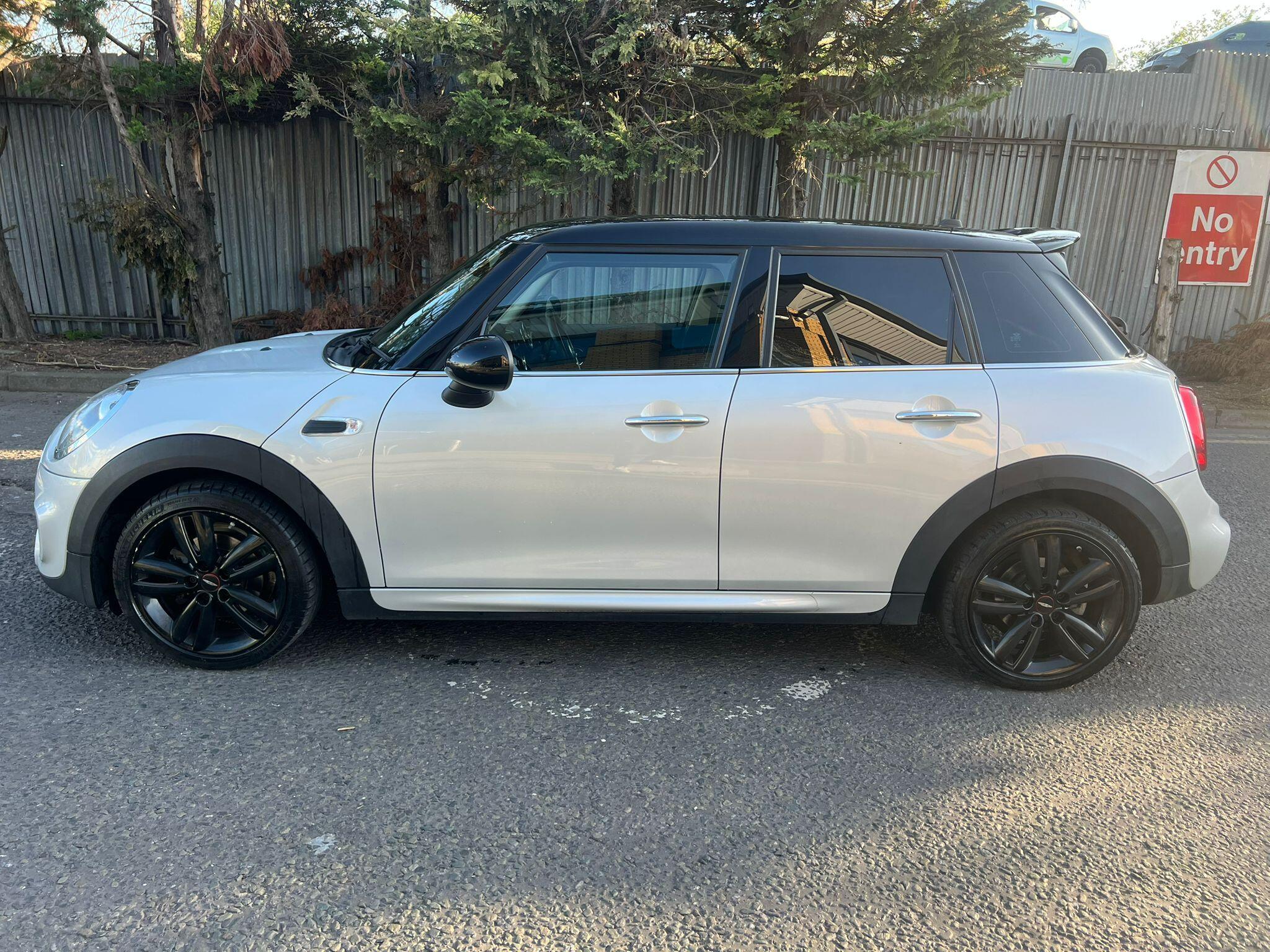 MINI Hatch