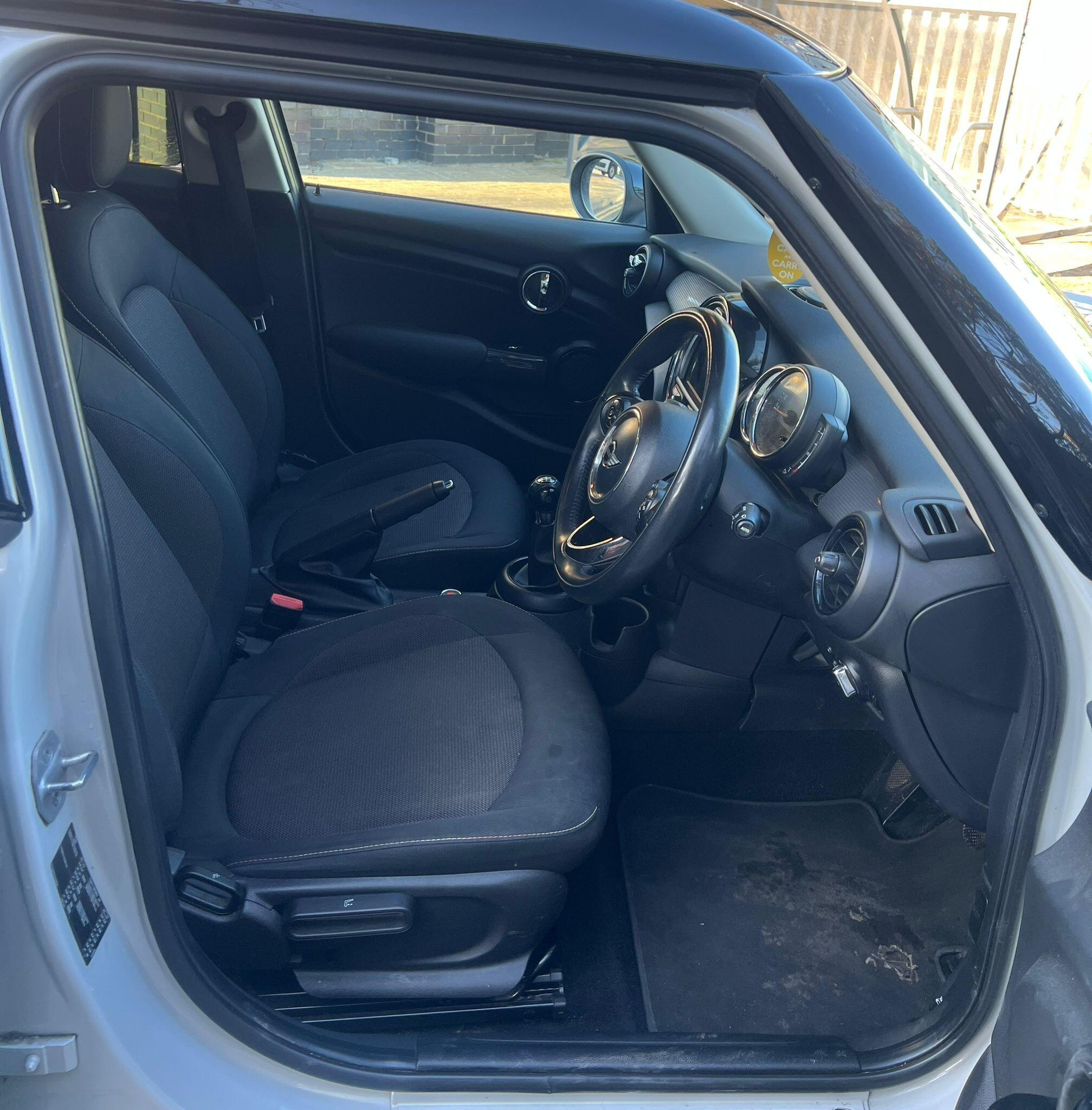 MINI Hatch
