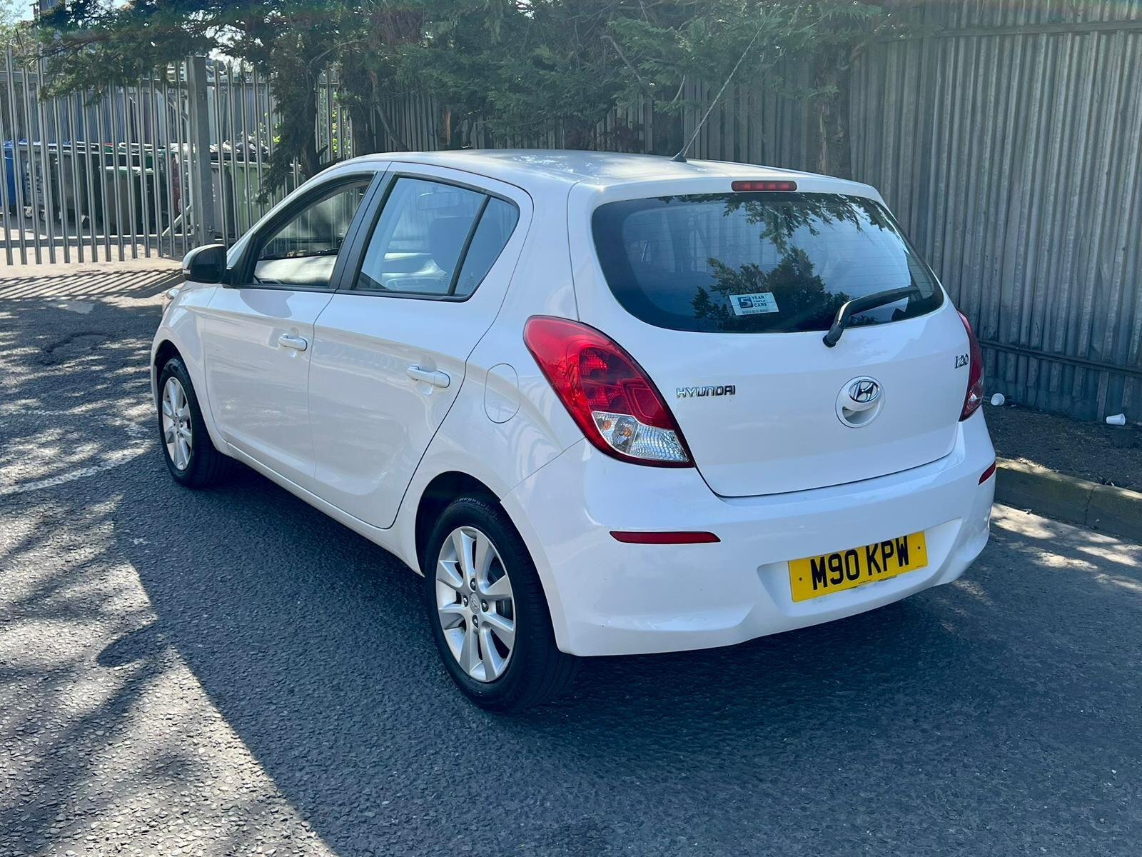 Hyundai i20